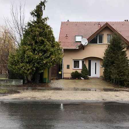 Vml Premium Apartman Mosonmagyaróvár Εξωτερικό φωτογραφία